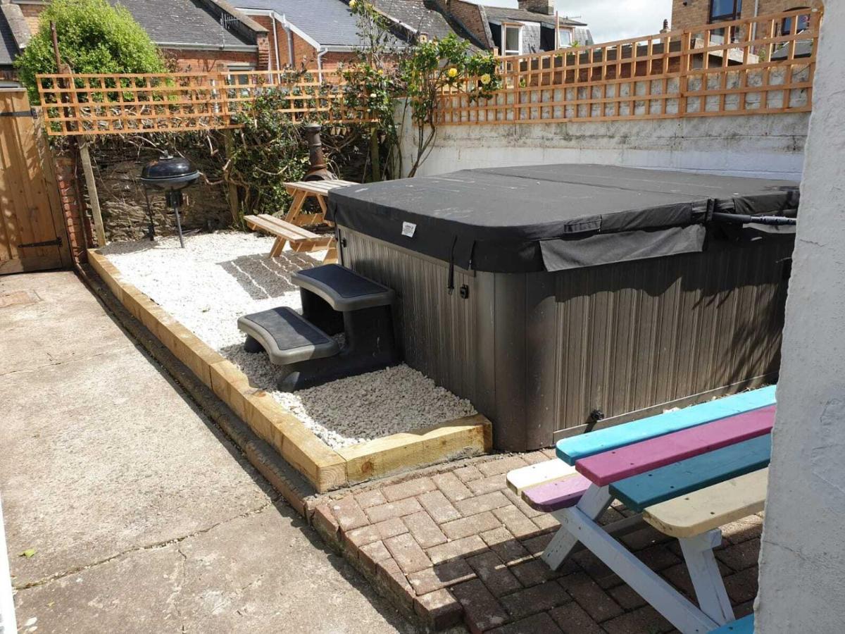 Belmont Villa - 4 Bed - Hot Tub Additional Cost - Sleeps 10-Tjs22Bv イフラクーム エクステリア 写真